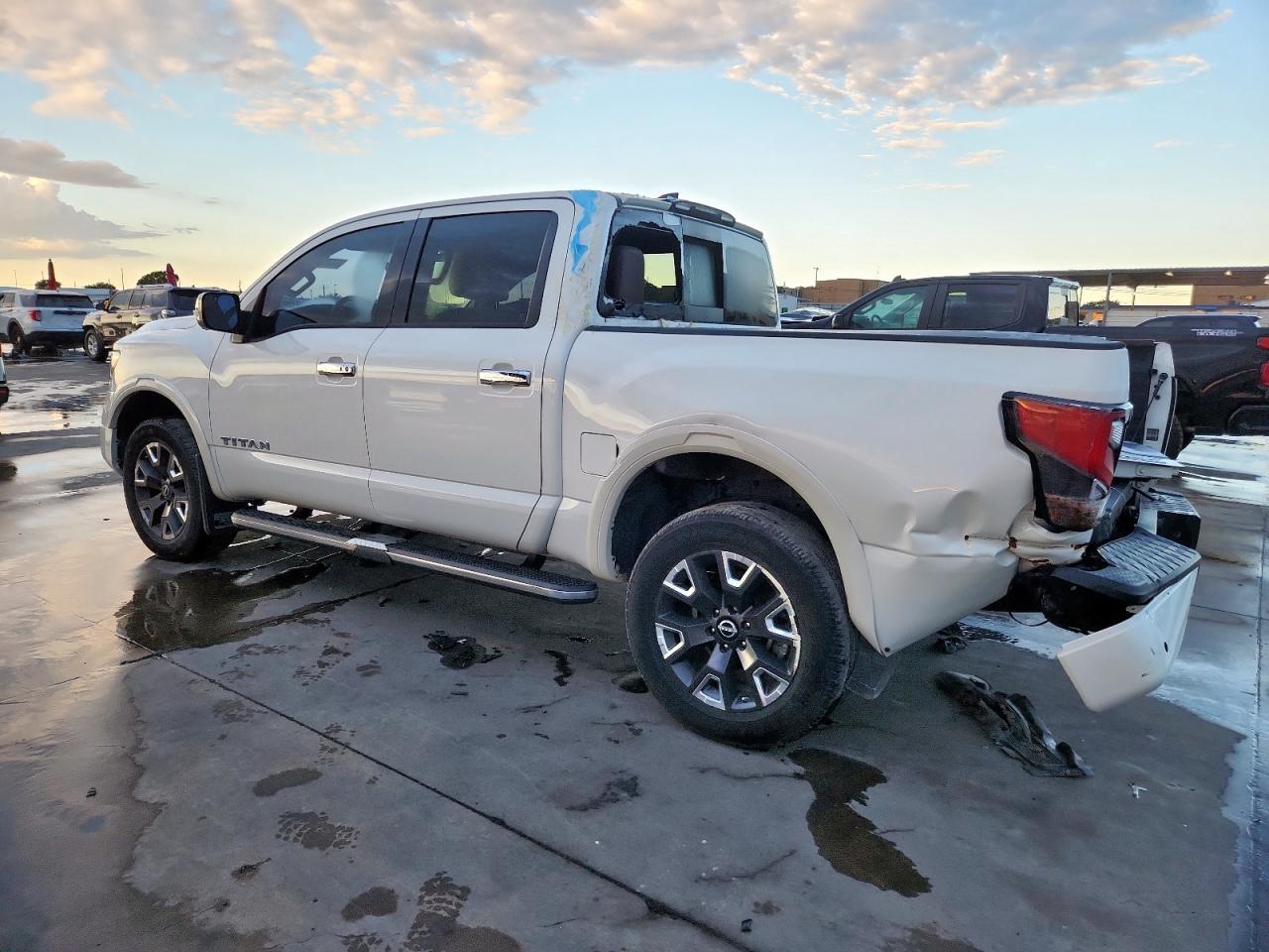 2023 Nissan Titan Sv - Image 2