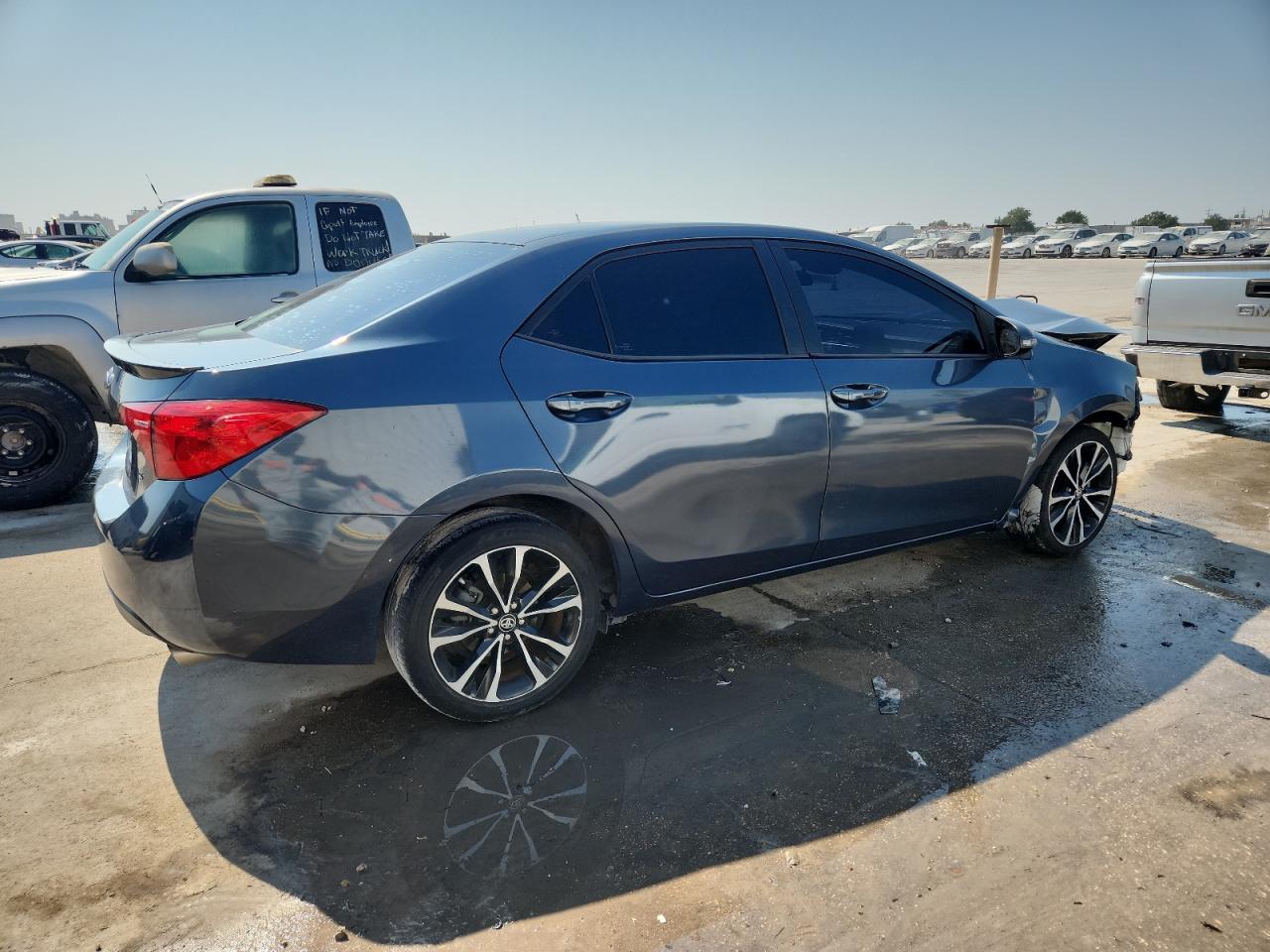 2018 Toyota Corolla - Фото 3
