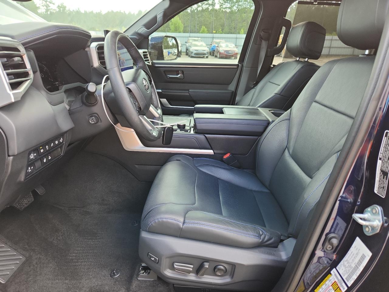 2023 Toyota Tundra Crewmax Platinum - Image 7