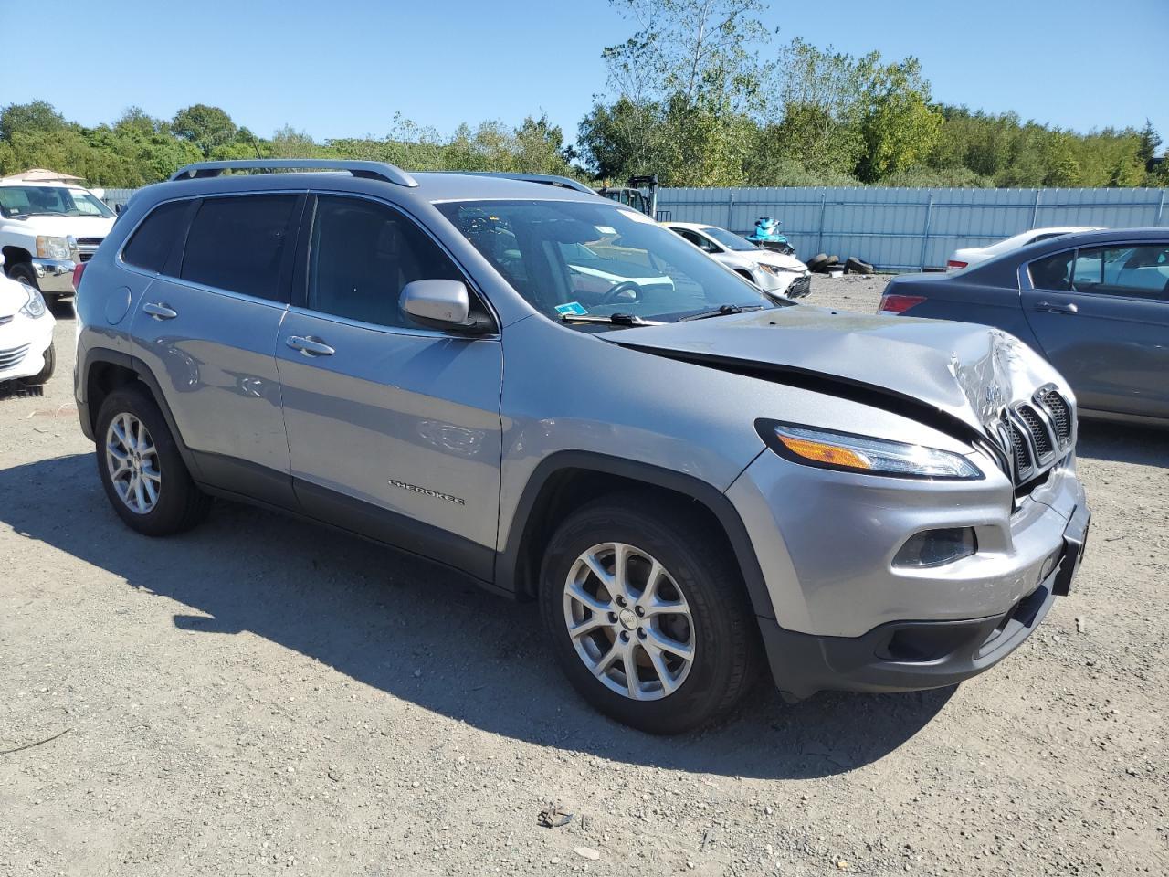 2015 Jeep Cherokee Latitude - Фото 4