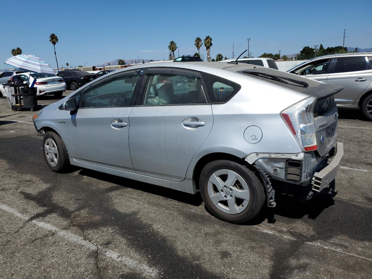 2010 Toyota Prius - Фото 2