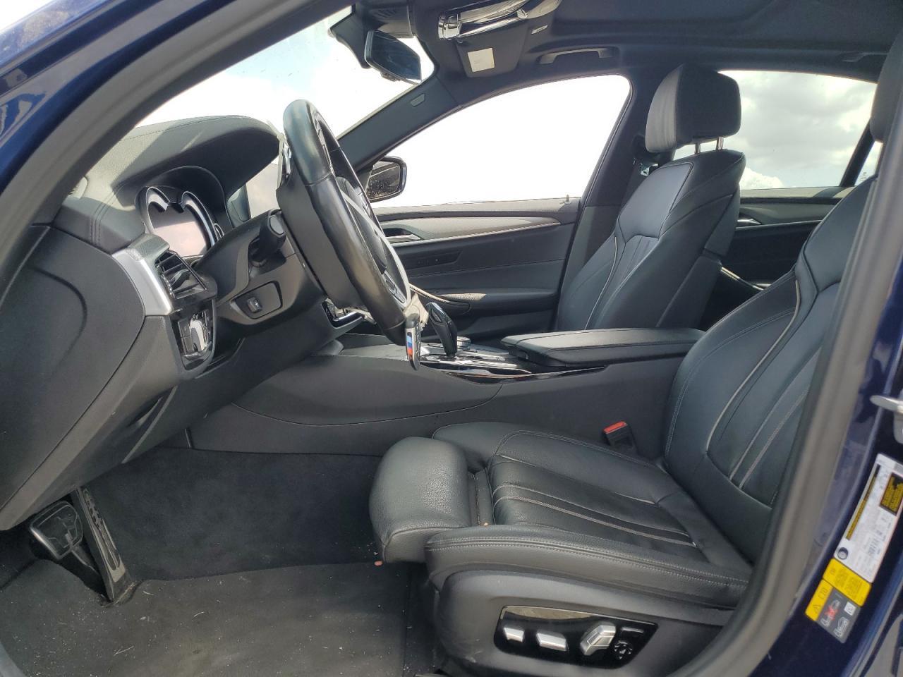 2018 BMW 530E - Фото 7