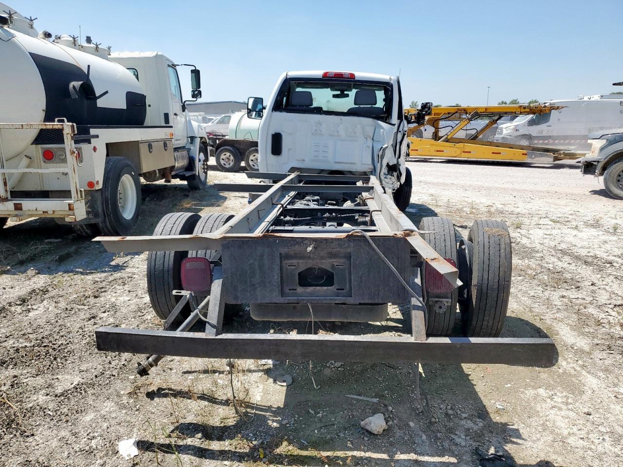 2023 Chevrolet Silverado Medium Duty - Image 6