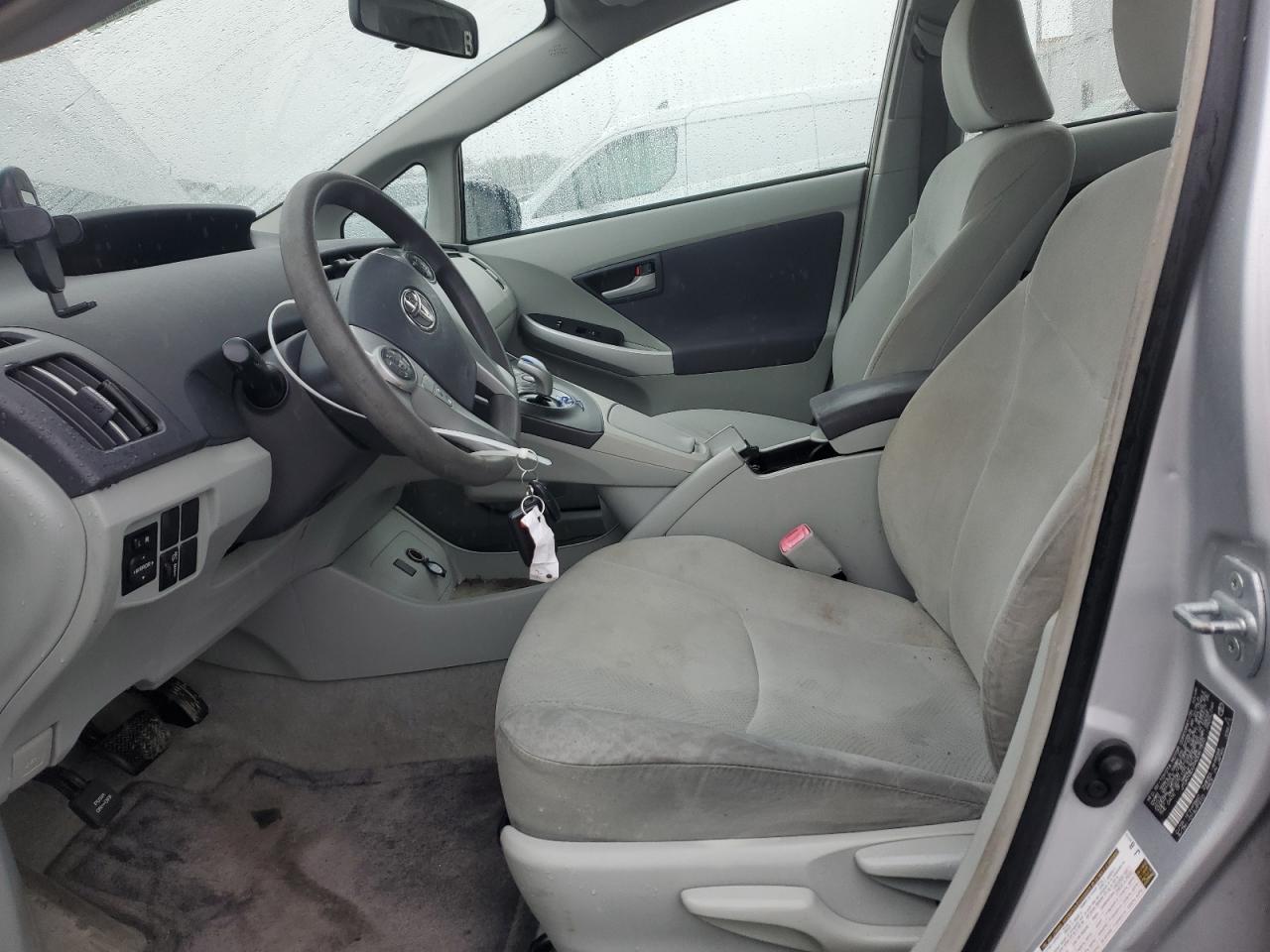 2010 Toyota Prius - Image 7