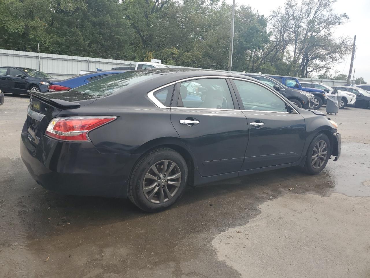 2015 Nissan Altima 2.5 - Image 3