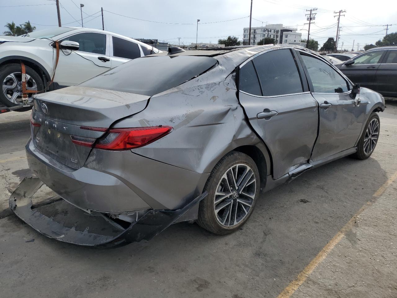 2025 Toyota Camry Xse - Фото 3