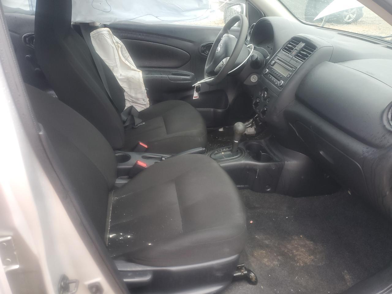 2016 Nissan Versa S - Image 7