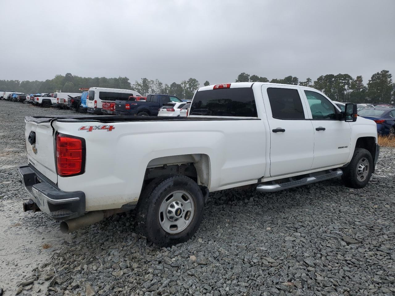 2016 Chevrolet Silverado K2500 Heavy Duty - Фото 3