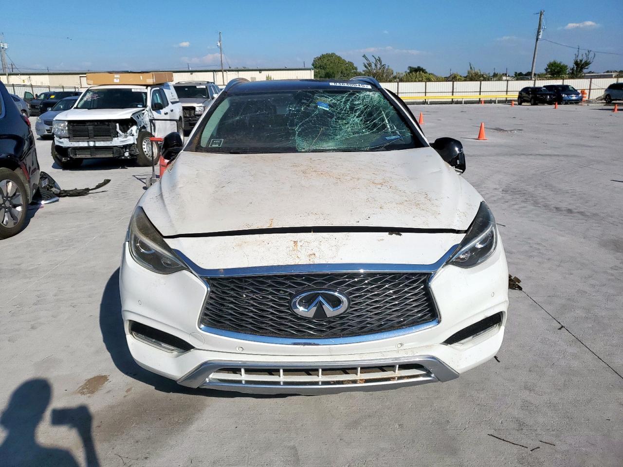 2017 Infiniti Qx30 Base - Image 5