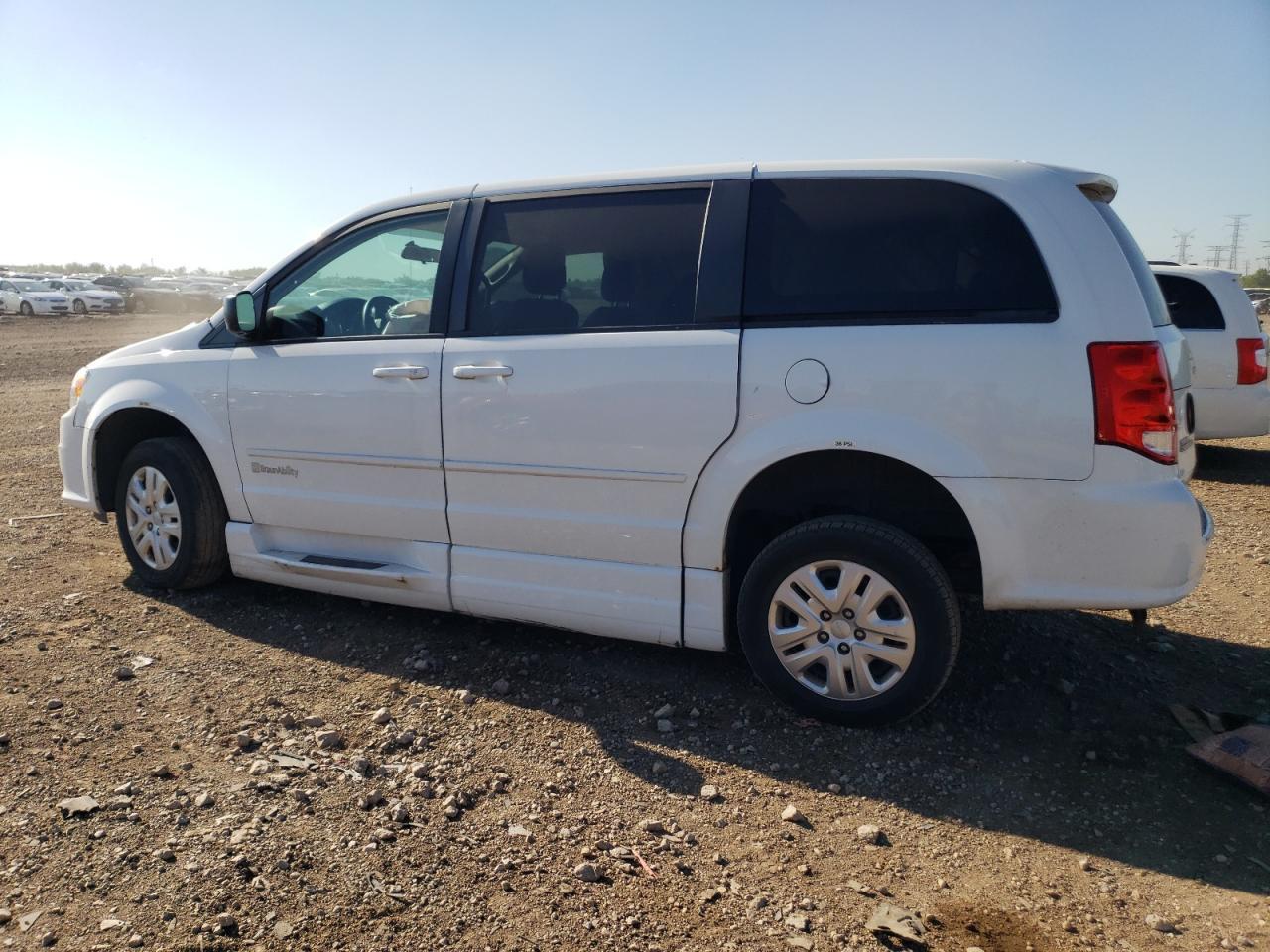 2017 Dodge Grand Caravan Se - Фото 2