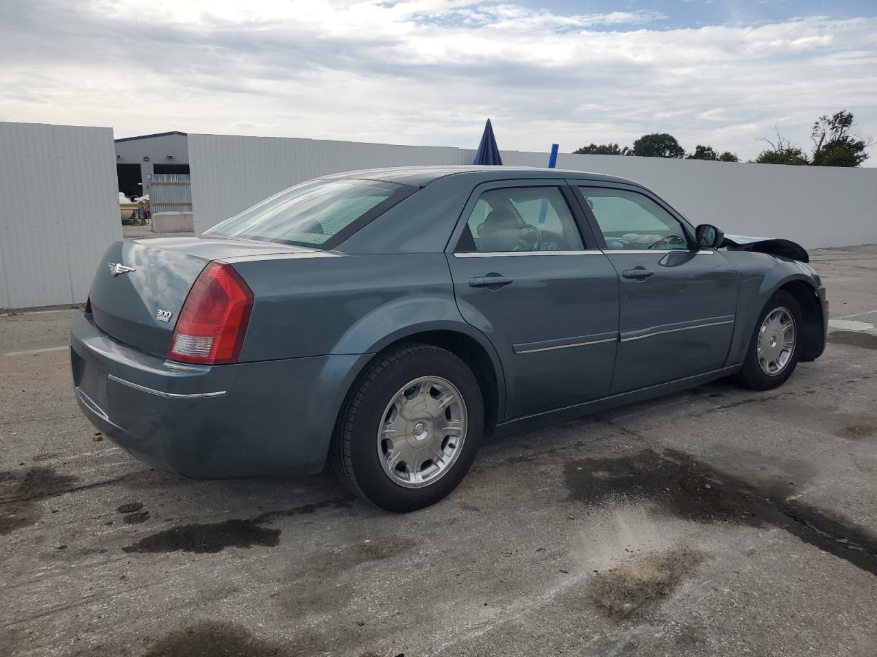 2005 Chrysler 300 Touring - Фото 3
