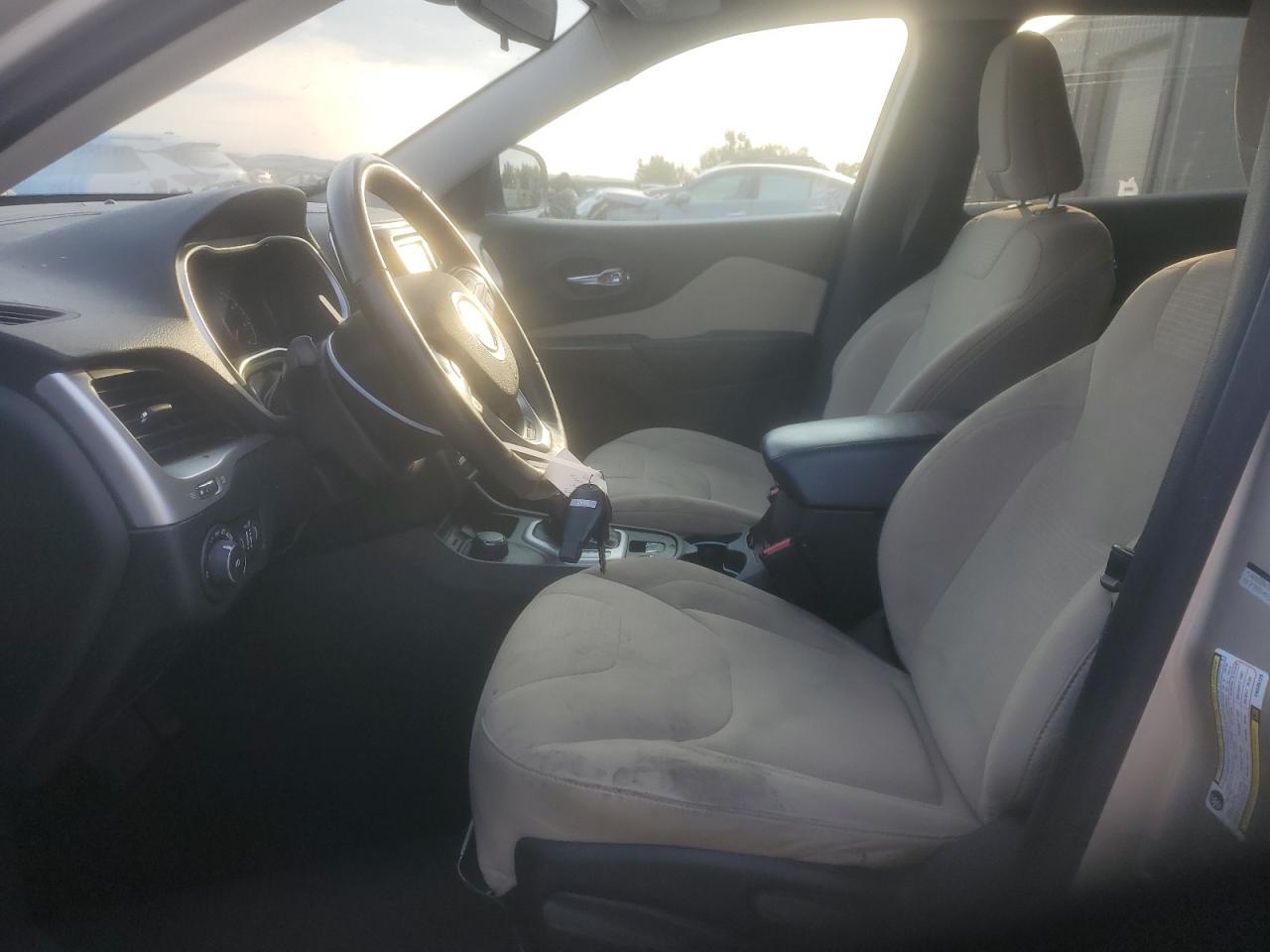 2015 Jeep Cherokee Latitude - Фото 7