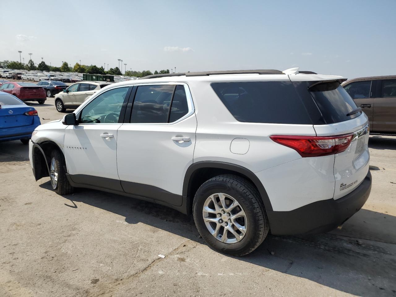 2021 Chevrolet Traverse Lt - Фото 2