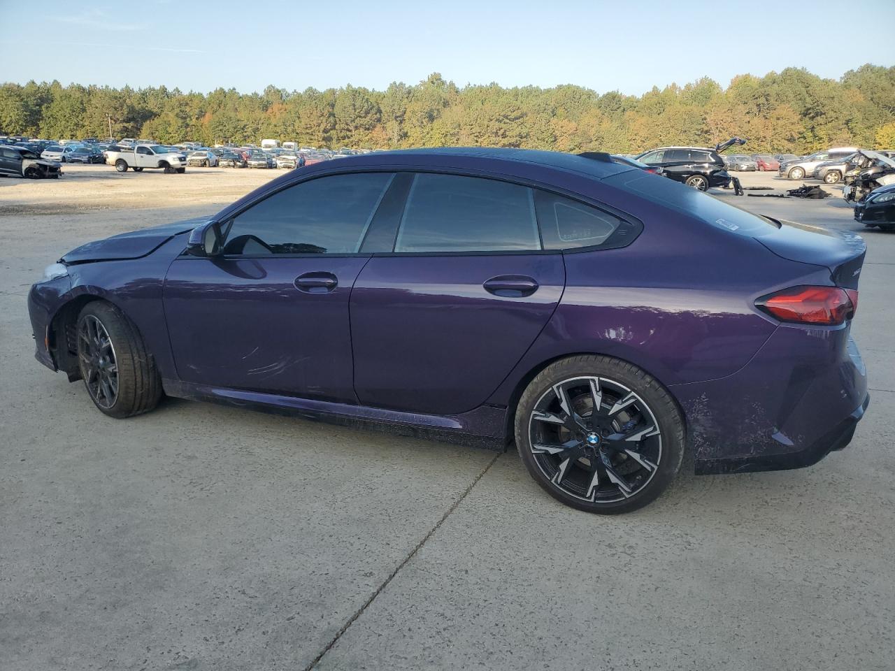 2025 BMW 228Xi - Фото 2