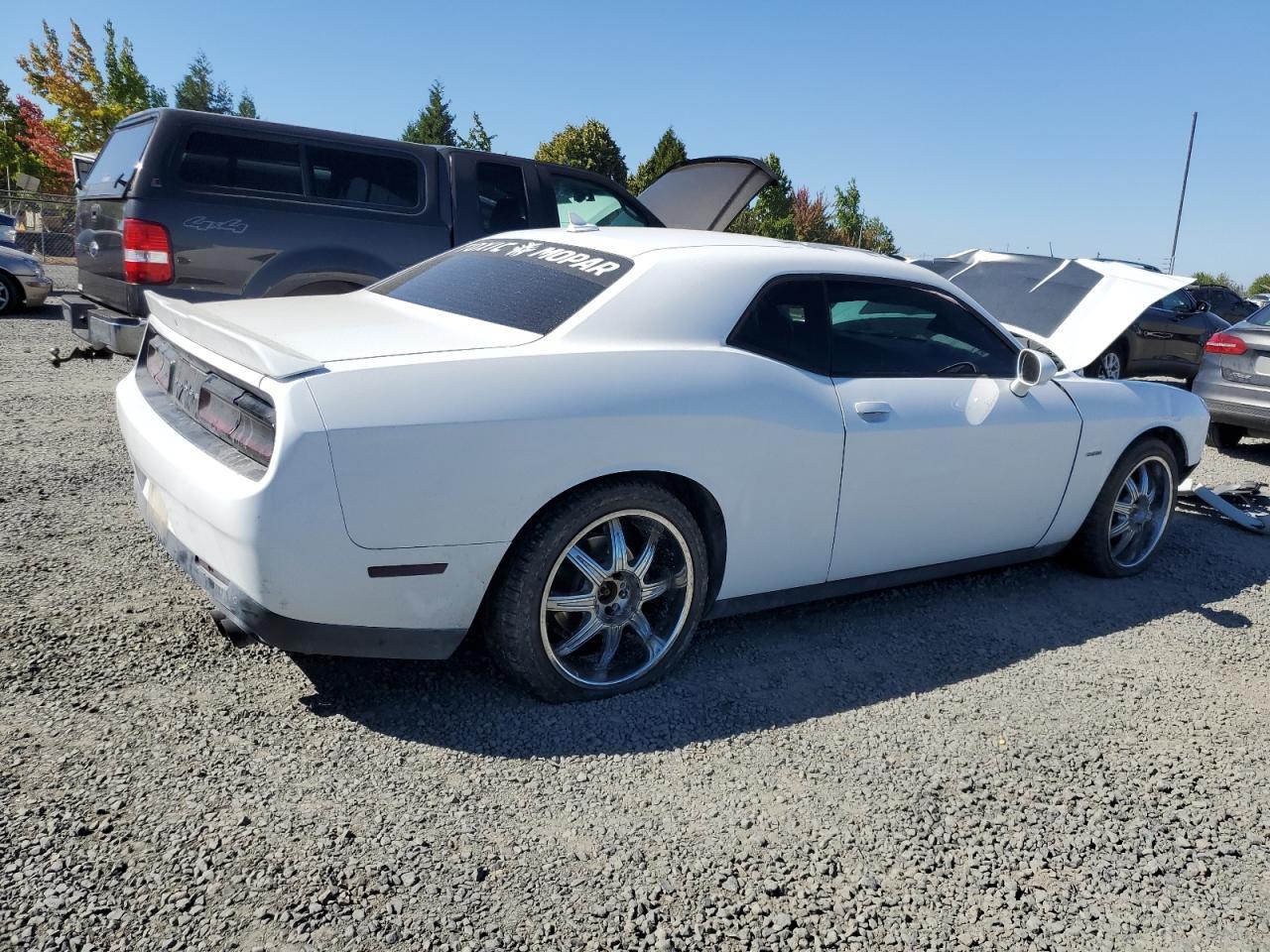 2015 Dodge Challenger Sxt - Image 3
