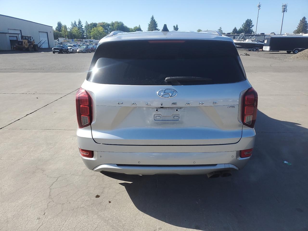 2022 Hyundai Palisade Limited - Image 6