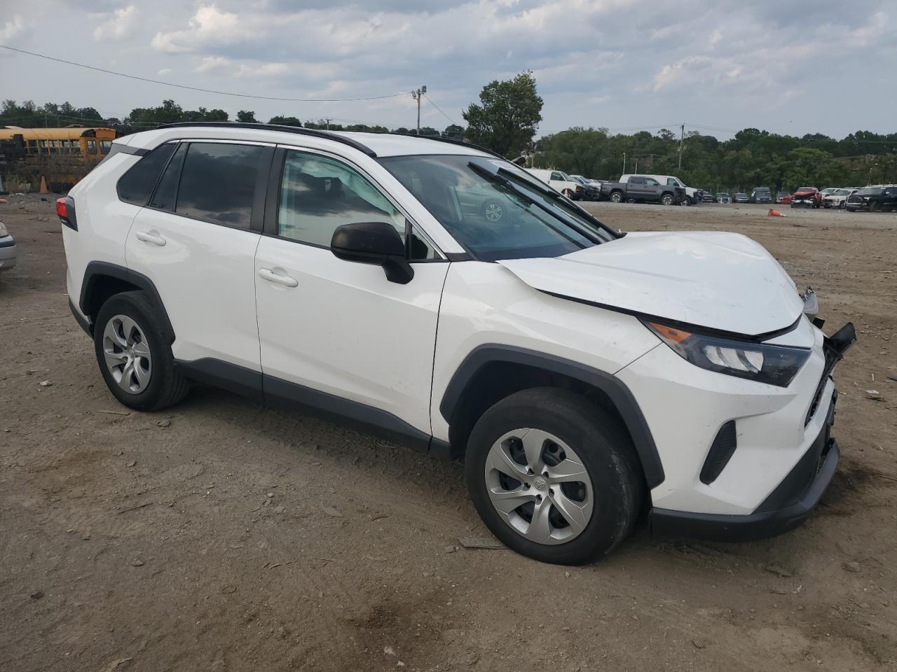 2021 Toyota Rav4 Le - Фото 4