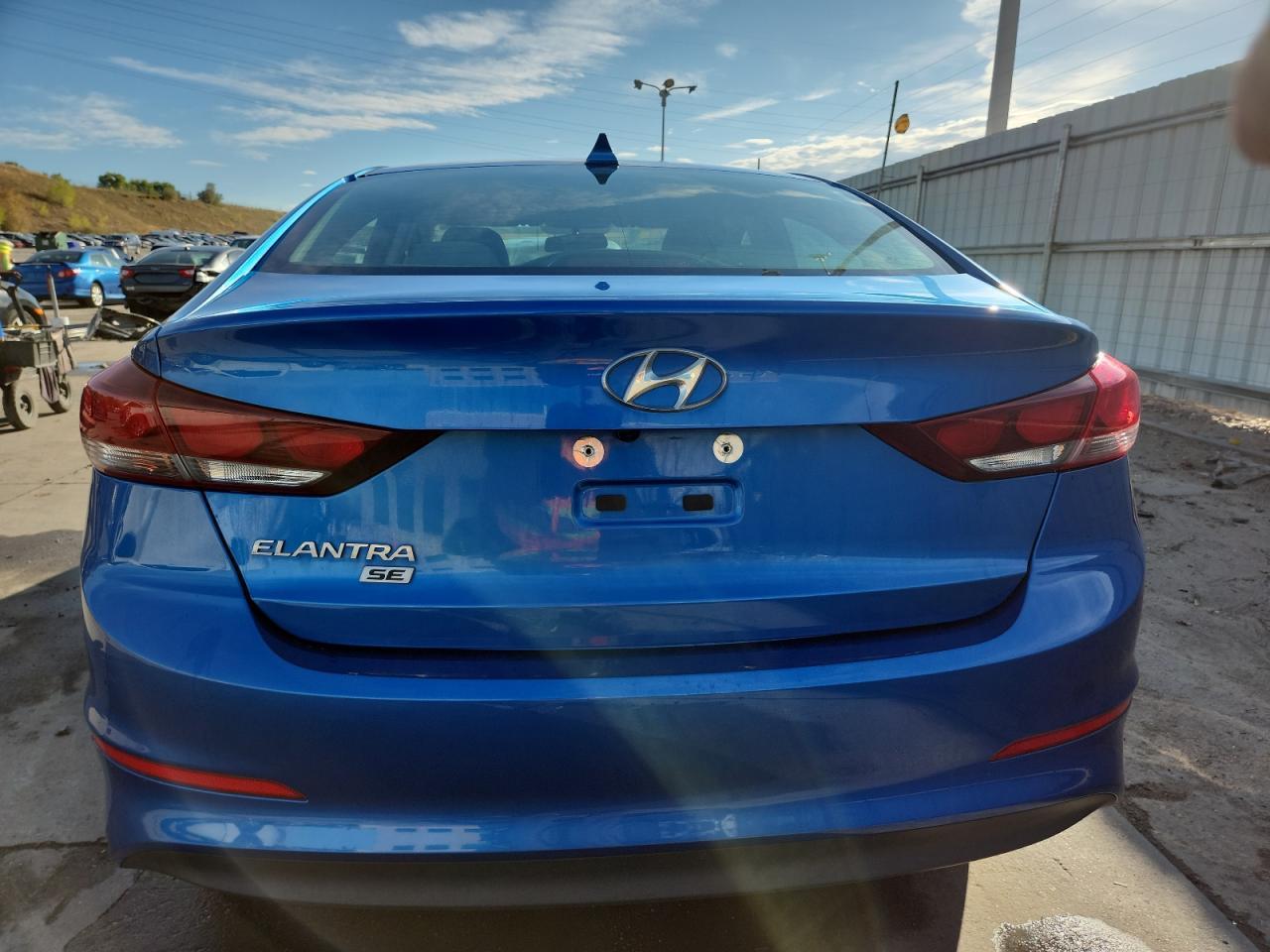2018 Hyundai Elantra Se - Image 6