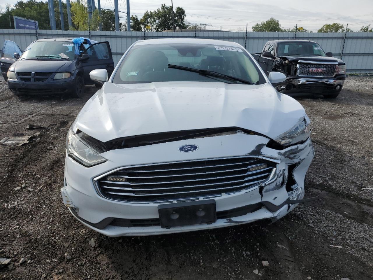 2020 Ford Fusion Se - Фото 5