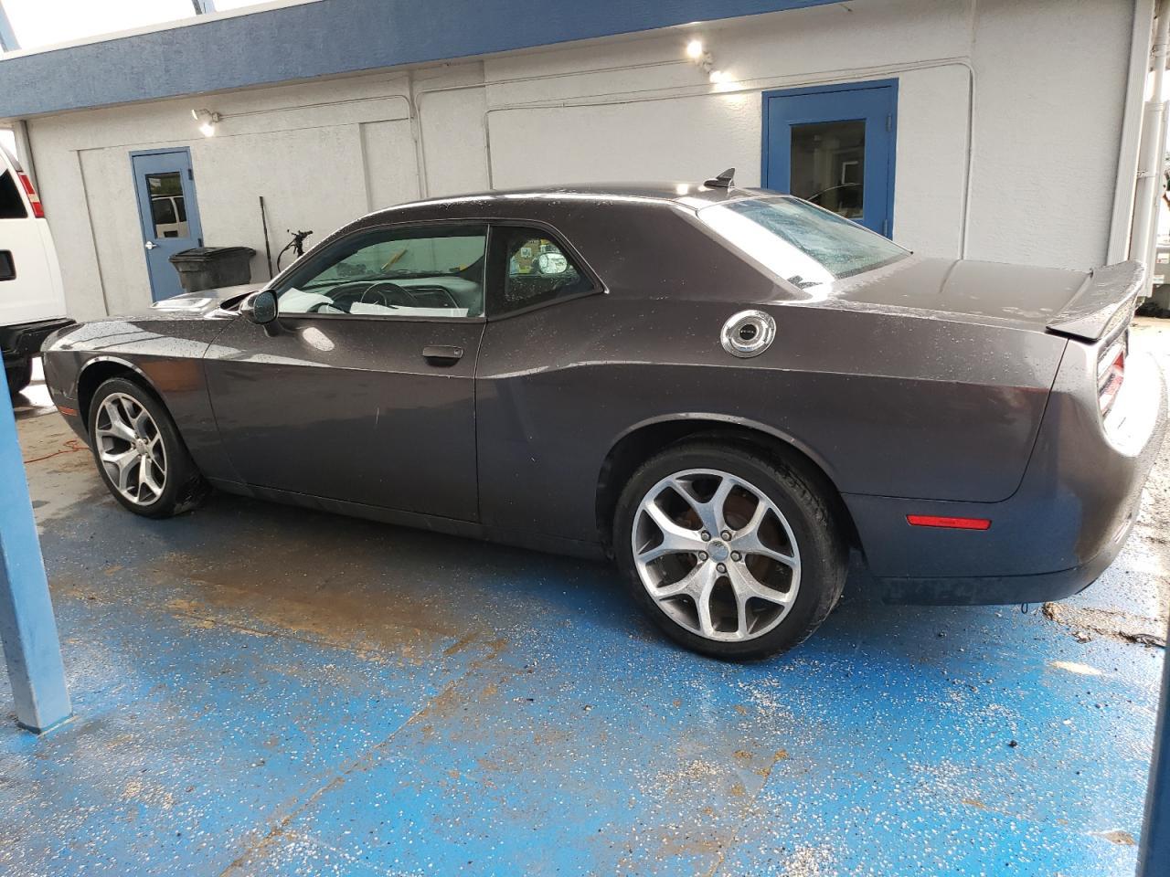 2016 Dodge Challenger Sxt - Фото 2