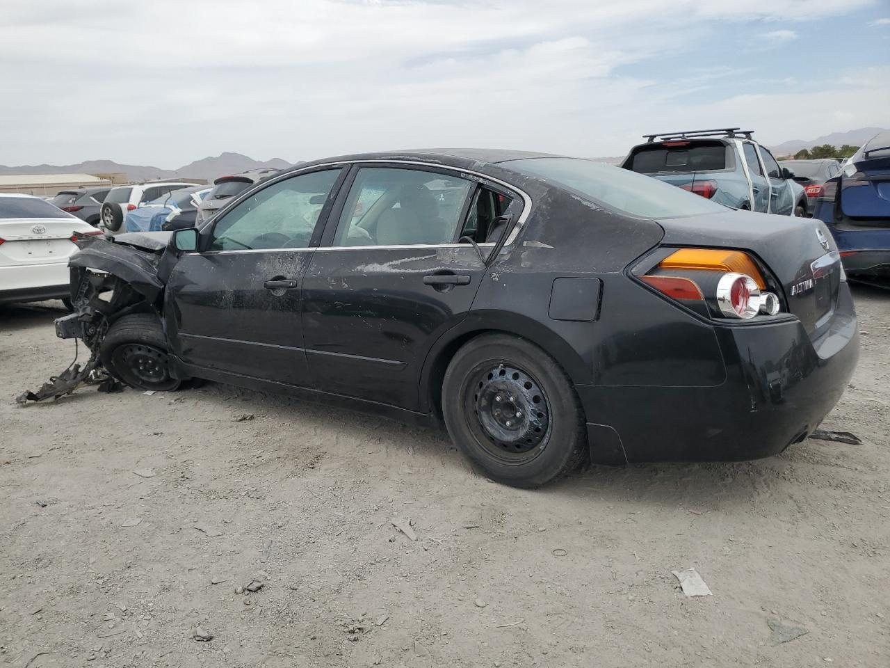 2011 Nissan Altima Base - Фото 2