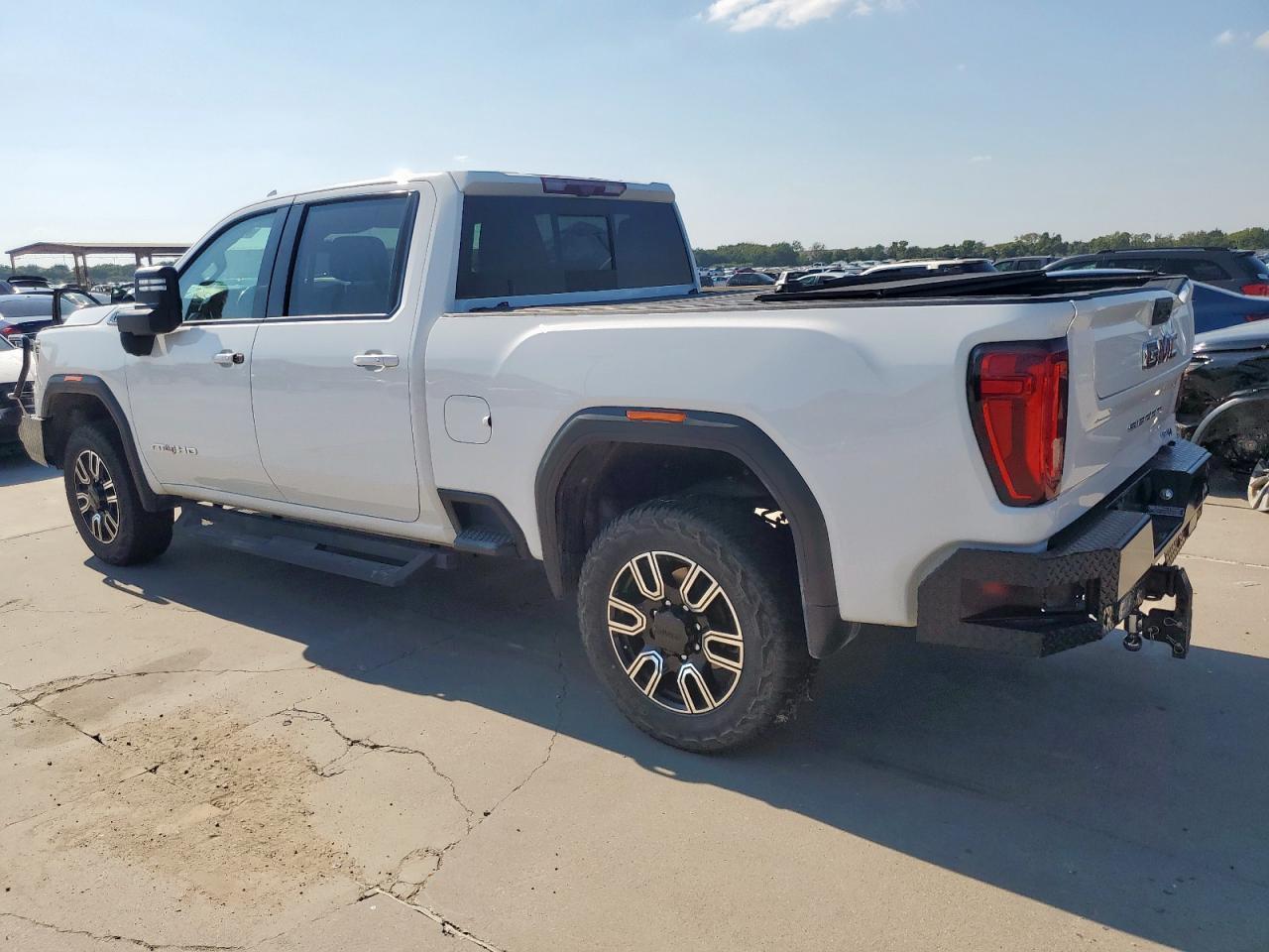 2020 GMC Sierra K2500 At4 - Фото 2