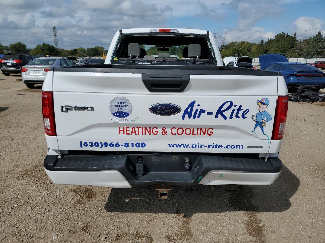 2015 Ford F150 Super Cab - Фото 6