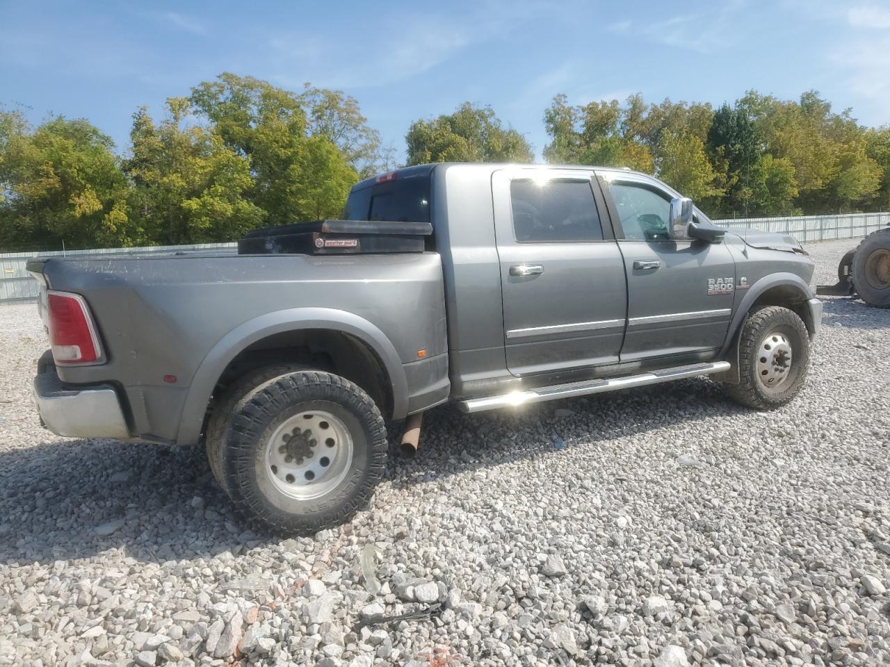 2013 Ram 3500 Laramie - Фото 3