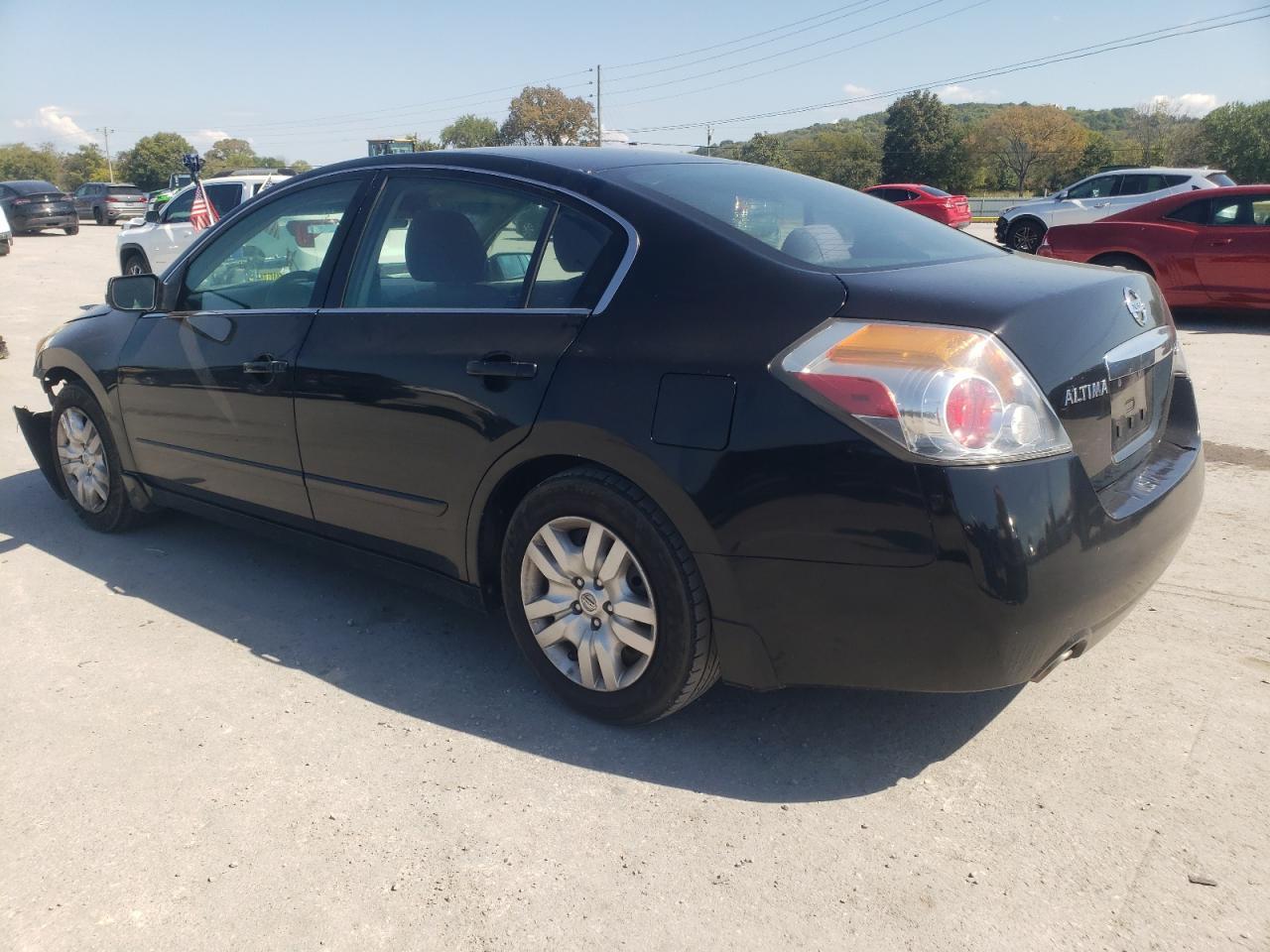 2011 Nissan Altima Base - Image 2