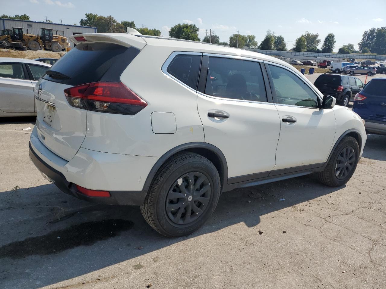 2020 Nissan Rogue S - Image 3