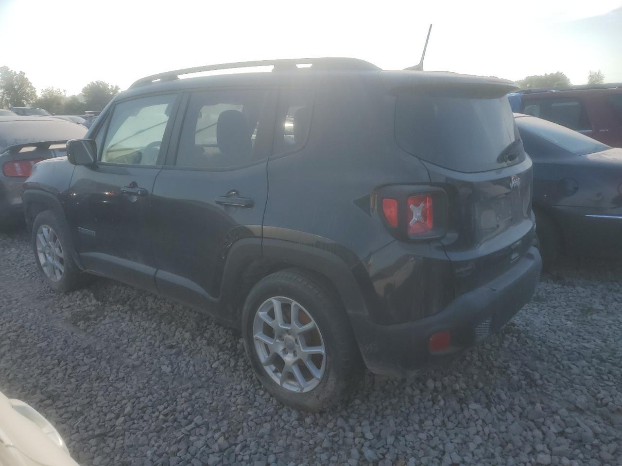 2019 Jeep Renegade Latitude - Фото 2