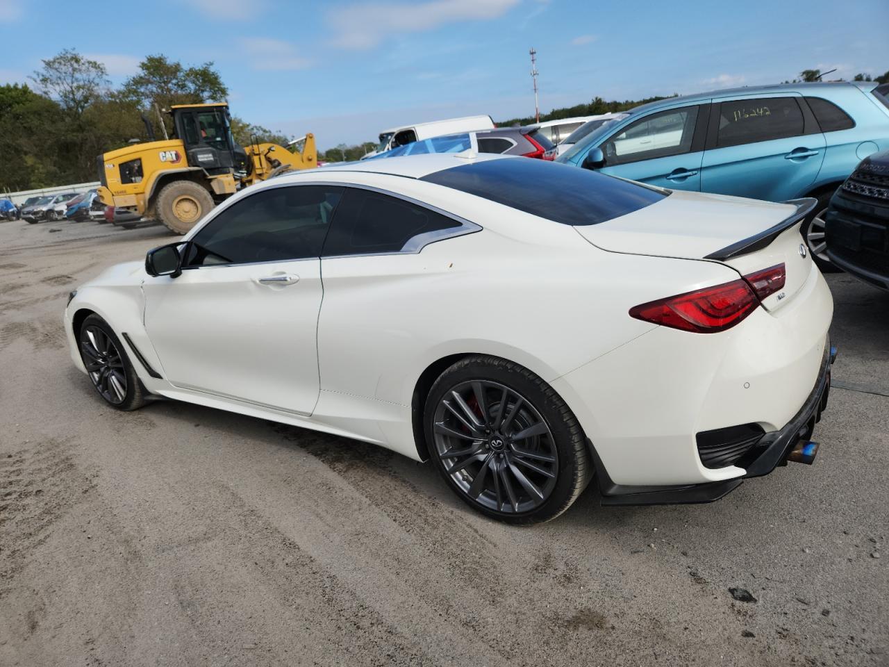 2017 Infiniti Q60 Red Sport 400 - Image 2