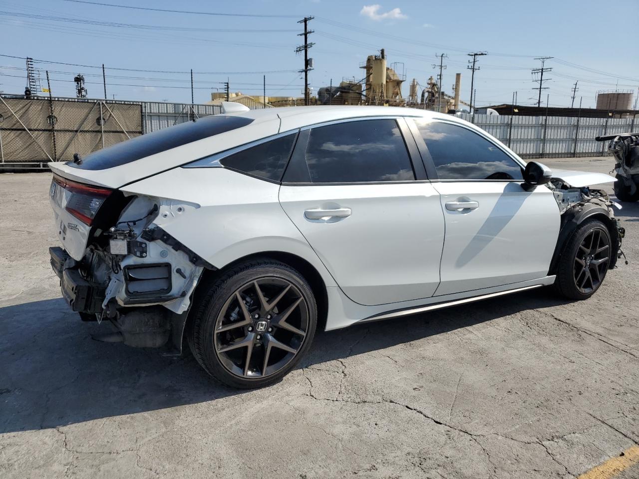 2024 Honda Civic Sport Touring - Image 3
