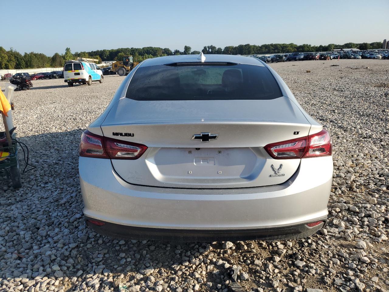 2019 Chevrolet Malibu Lt - Image 6