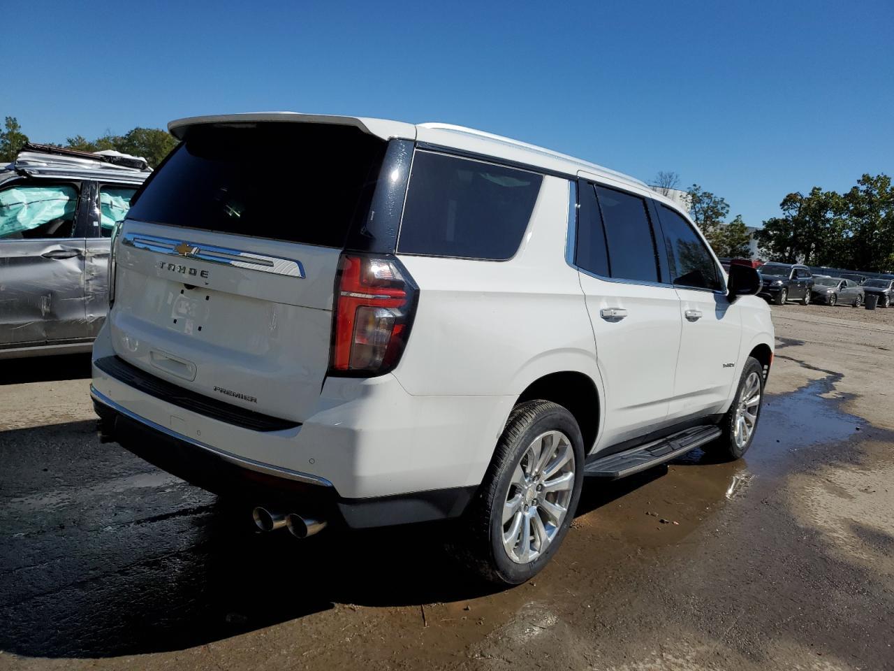 2023 Chevrolet Tahoe K1500 Premier - Фото 3
