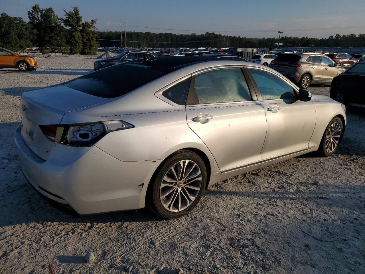 2016 Hyundai Genesis 3.8L - Image 3