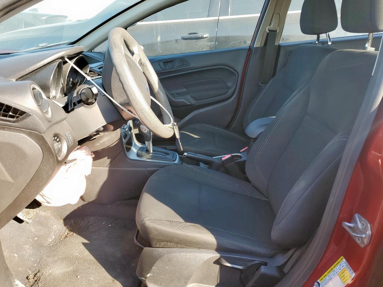 2017 Ford Fiesta Se - Фото 7