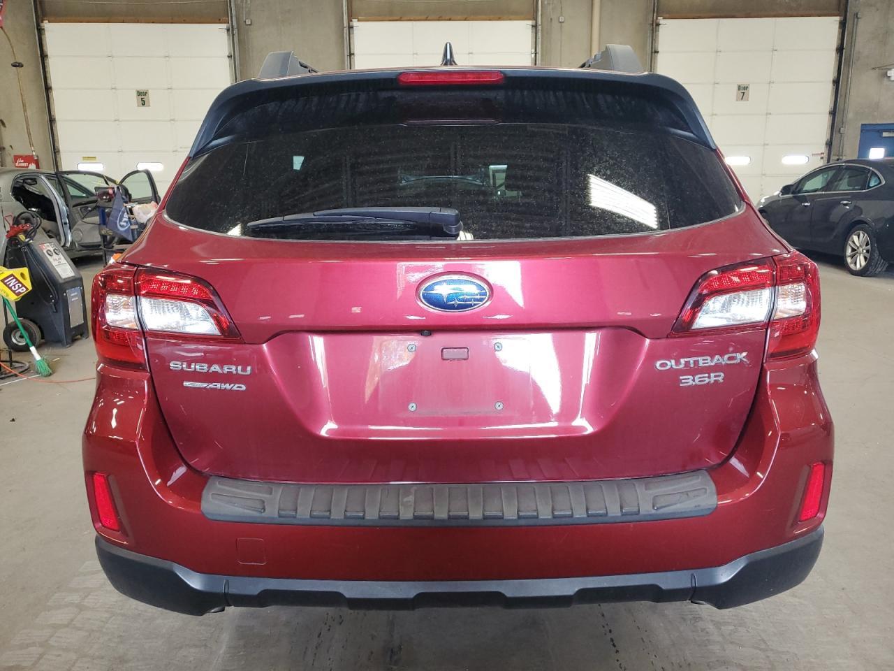 2016 Subaru Outback 3.6R Limited - Image 6