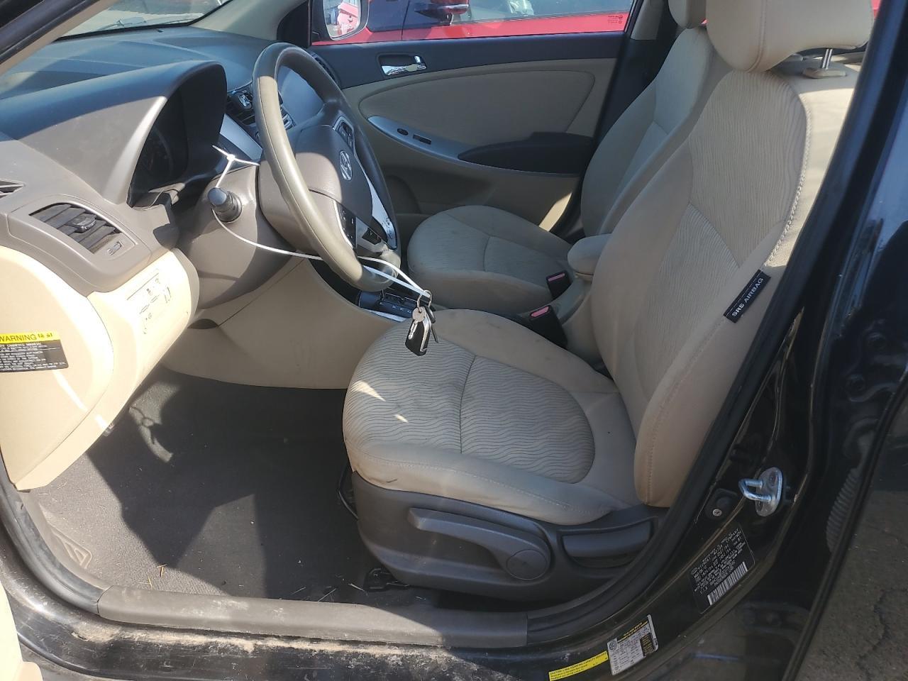 2012 Hyundai Accent Gls - Фото 7
