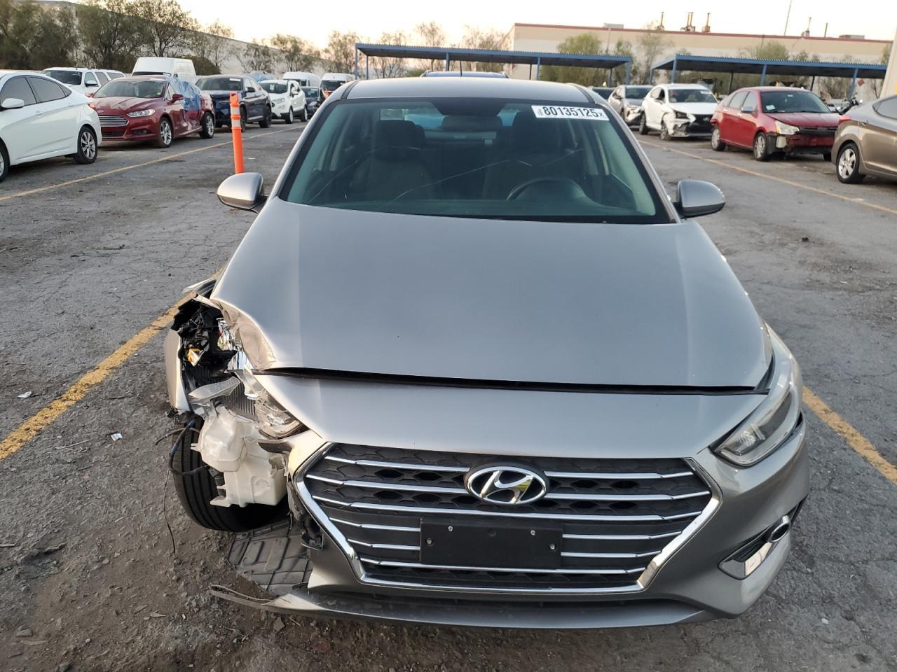 2021 Hyundai Accent Se - Фото 5