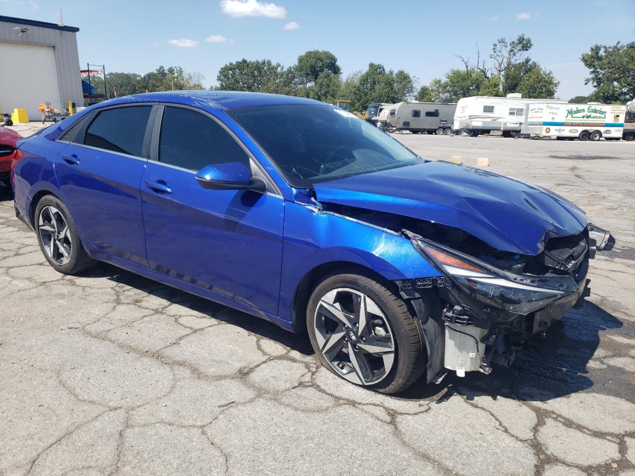 2023 Hyundai Elantra Limited - Image 4