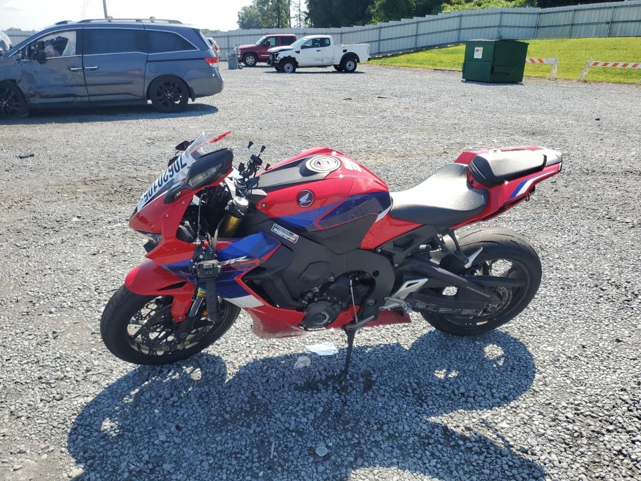 2023 Honda Cbr1000 Ra - Image 3