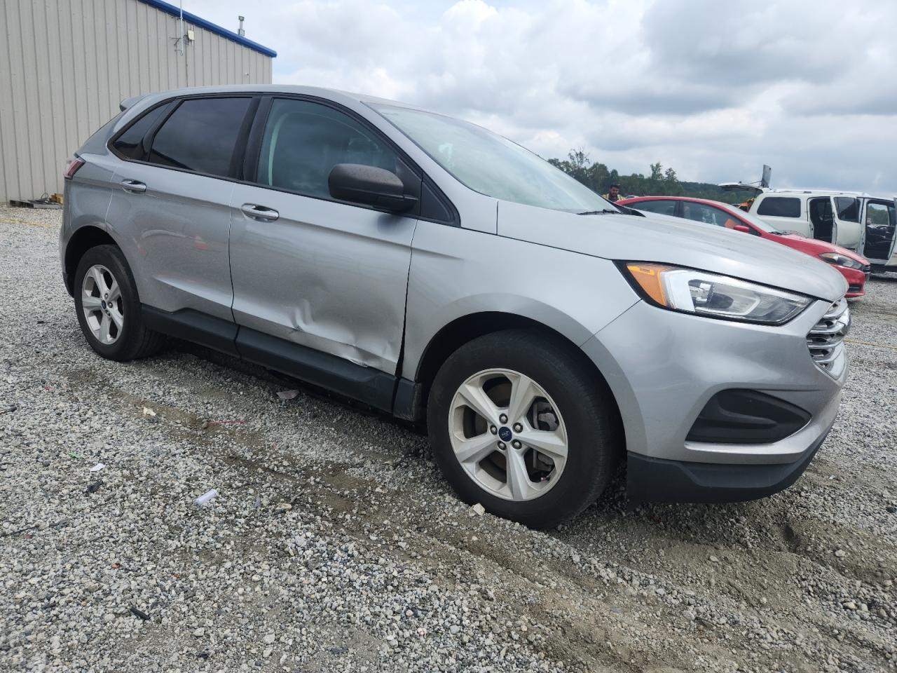 2021 Ford Edge Se - Фото 4
