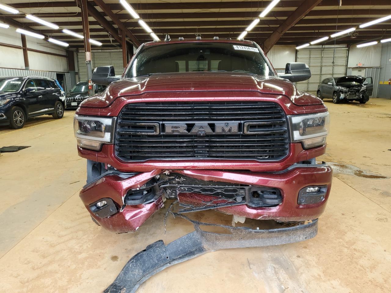 2022 Ram 3500 Laramie - Фото 5