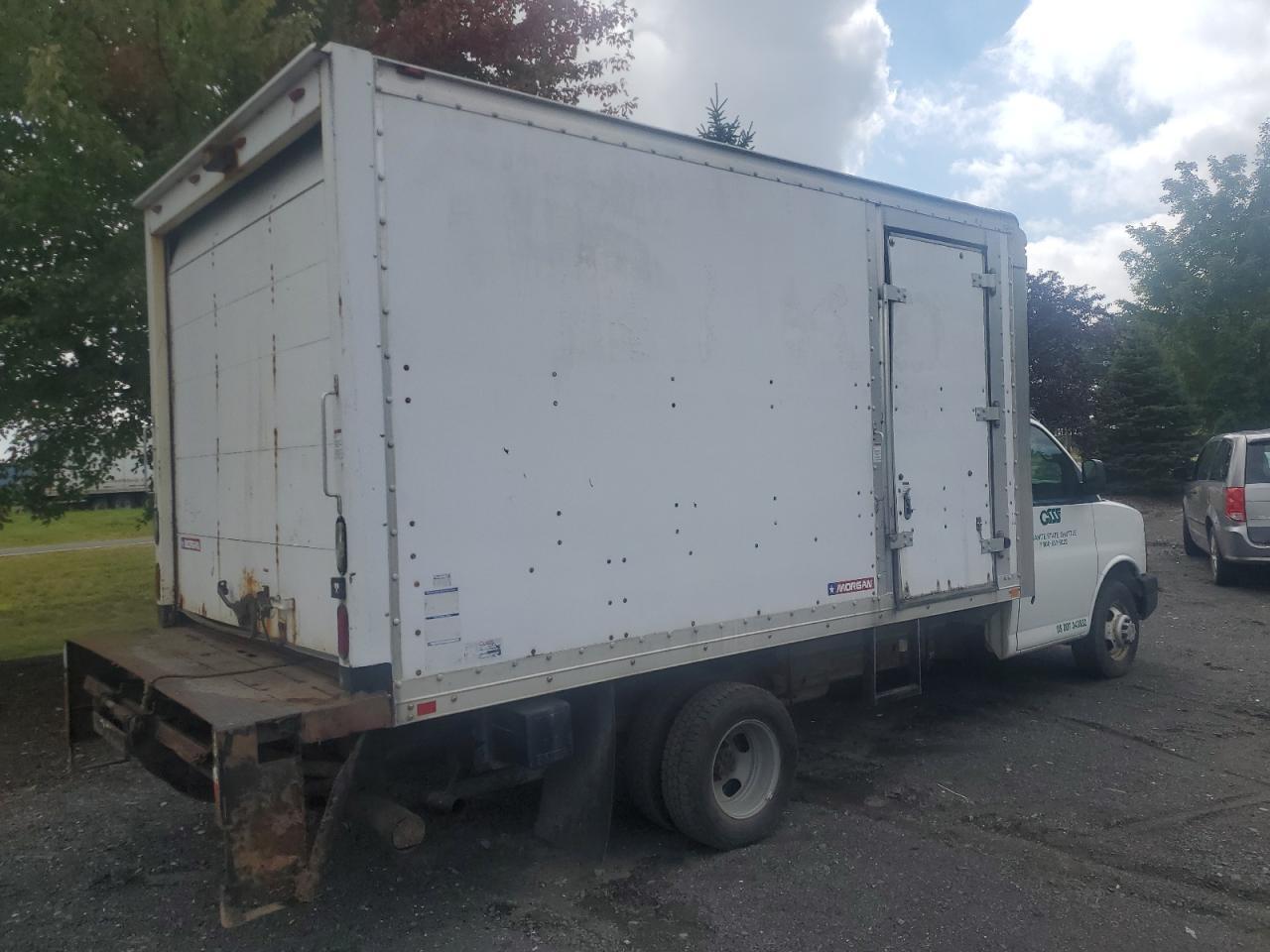 2013 Chevrolet Express G3500 - Фото 3