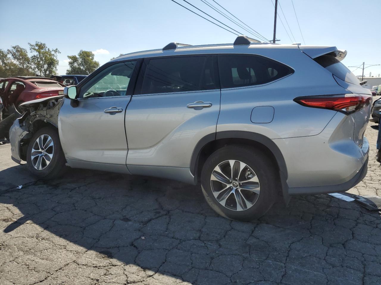 2022 Toyota Highlander Hybrid Xle - Фото 2
