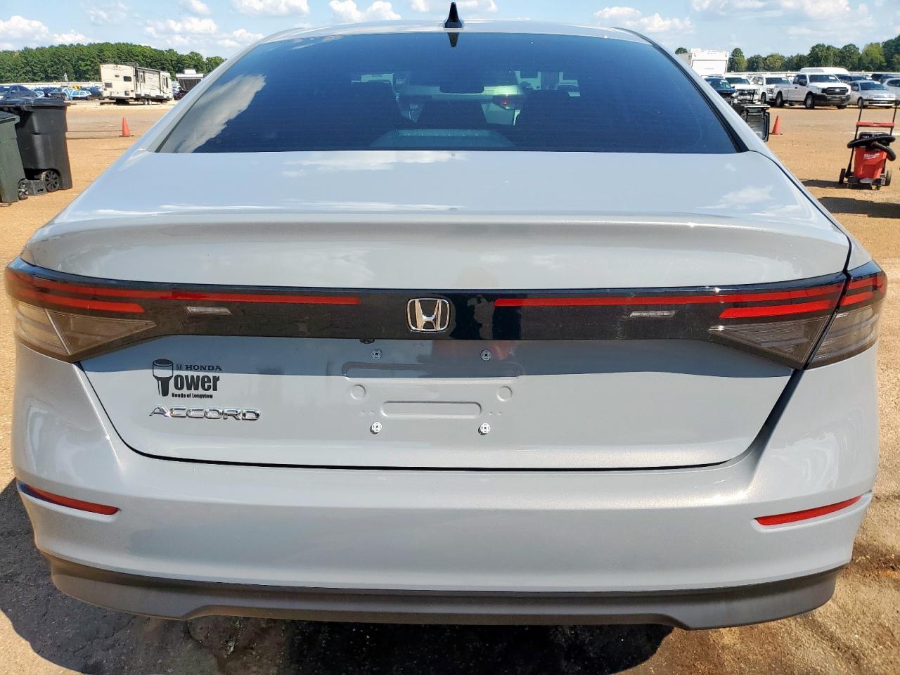 2025 Honda Accord Se - Image 6