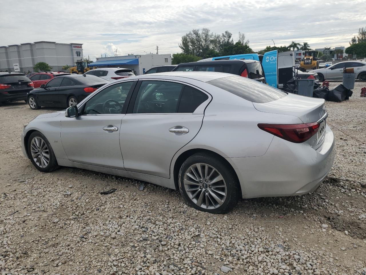 2018 Infiniti Q50 Luxe - Фото 2