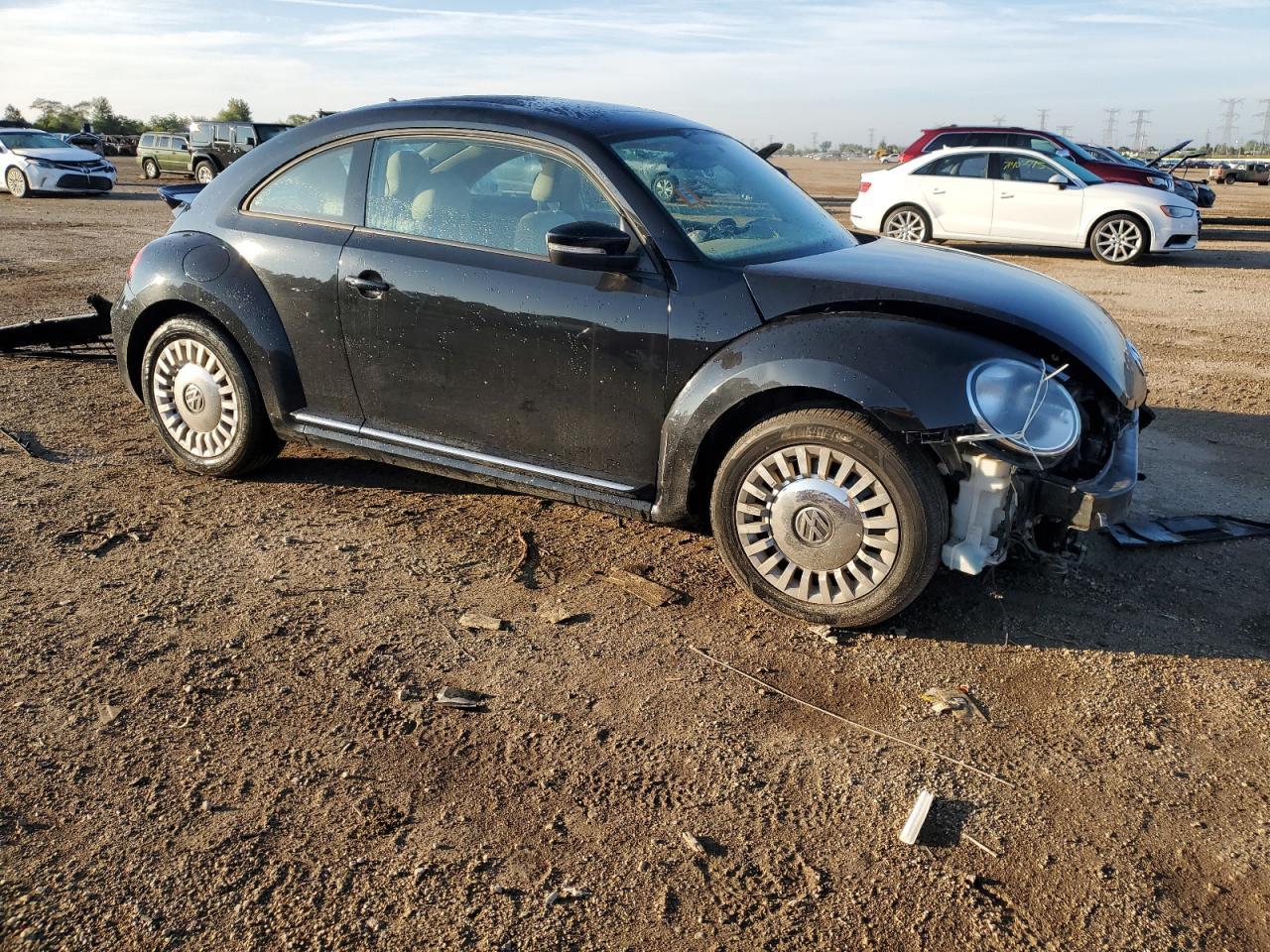 2014 Volkswagen Beetle - Фото 4