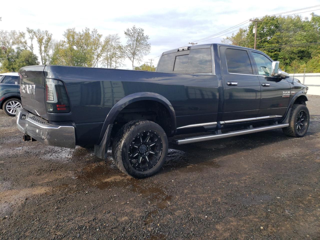 2016 Ram 3500 Longhorn - Image 3
